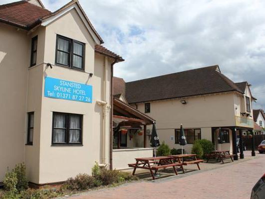 Stansted Skyline Hotel Great Dunmow Exterior photo