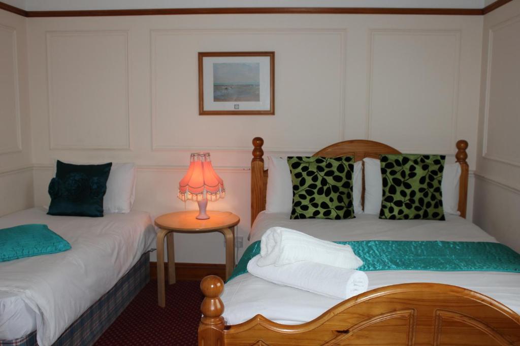 Stansted Skyline Hotel Great Dunmow Room photo