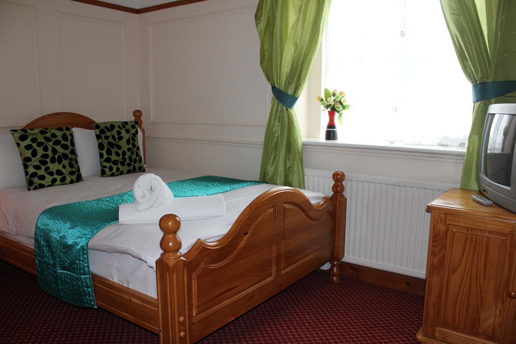 Stansted Skyline Hotel Great Dunmow Room photo